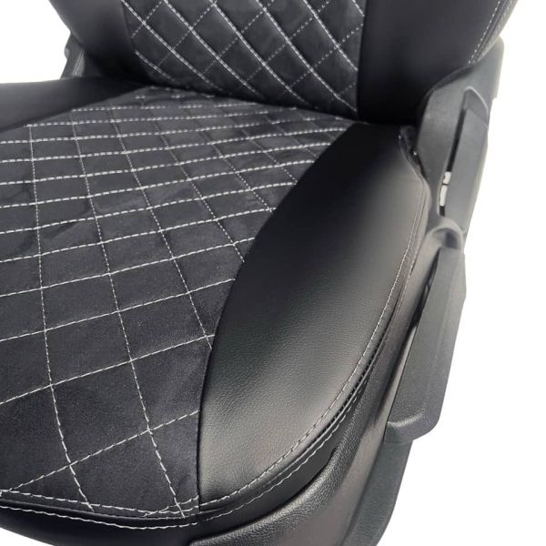 Чехлы Алькантара на Hyundai Getz 2002-2011 г.в. Чехлы Алькантара на Hyundai Getz 2002-2011 г.в.