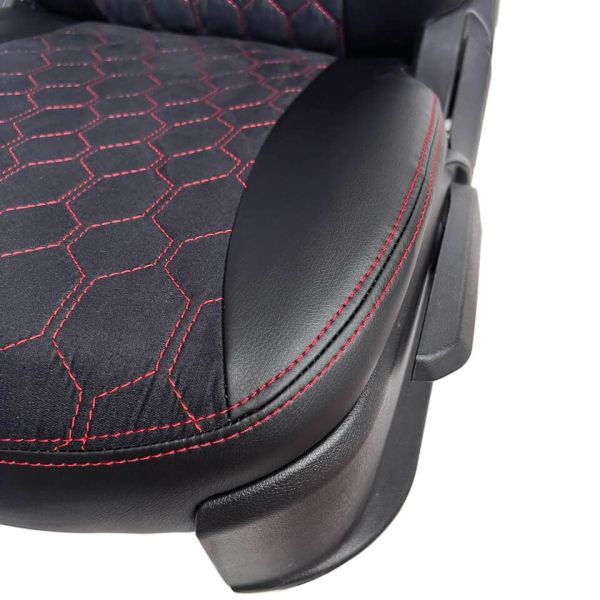 Чехлы Алькантара на Hyundai Getz 2002-2011 г.в. Чехлы Алькантара на Hyundai Getz 2002-2011 г.в.